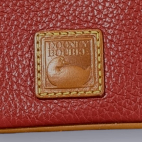 (1577) Dooney & Bourke Red Zippered Wristlet - Pebbled Leather - Picture 4 of 9